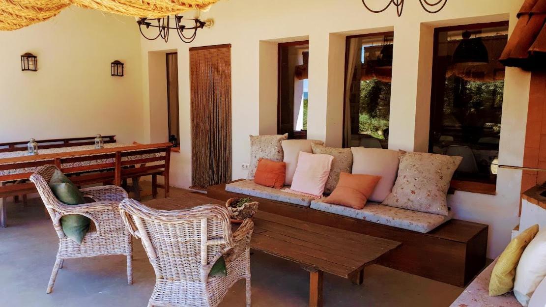 Casa Rural Flores Amarillas Almoharin Exterior photo